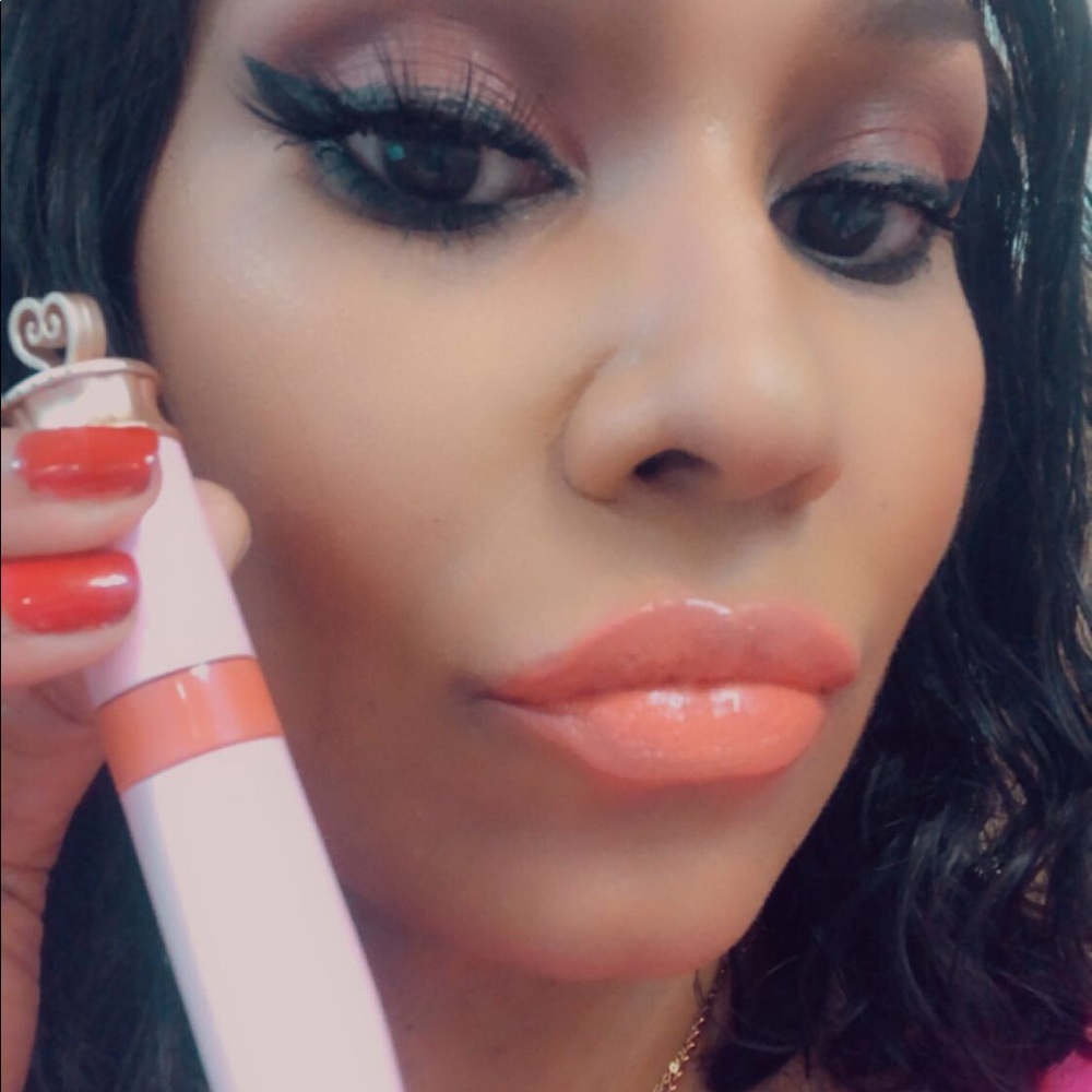 Sugar (Coral) Liquid Lipstick Creamy
